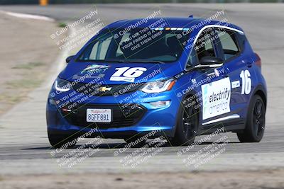 media/Sep-28-2025-24 Hours of Lemons (Sun) [[5dfe0e5f6e]]/12pm (Outside Grapevine)/
